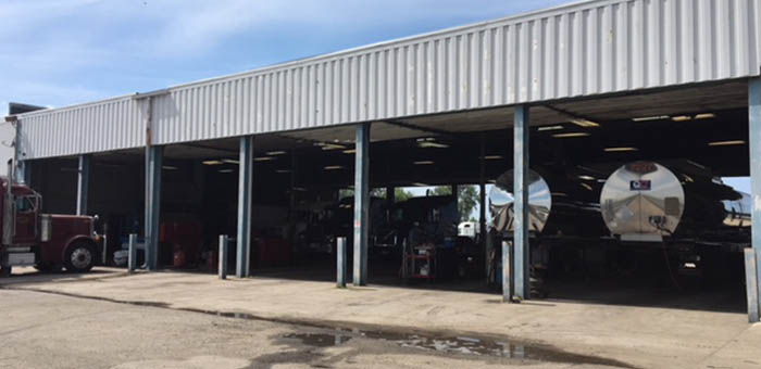 Tank service garage